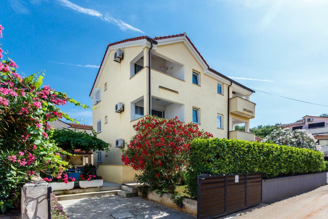 Villa Luka Malinska Exterior foto